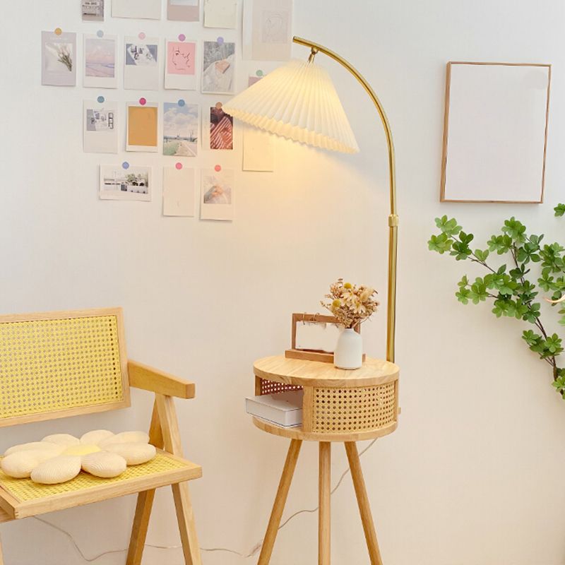 Lampade da Terra con Tavolino in Legno Naturale