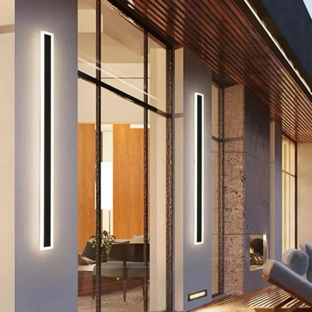 Applique barra LED da esterno a emissione luminosa perimetrale con sensore di movimento