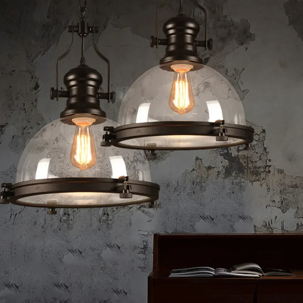 Lampadario post industriale a forma di lanterna semisferica