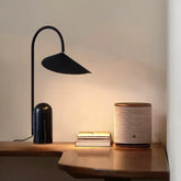 Lampada da Tavolo Moderna Led Nera Curva