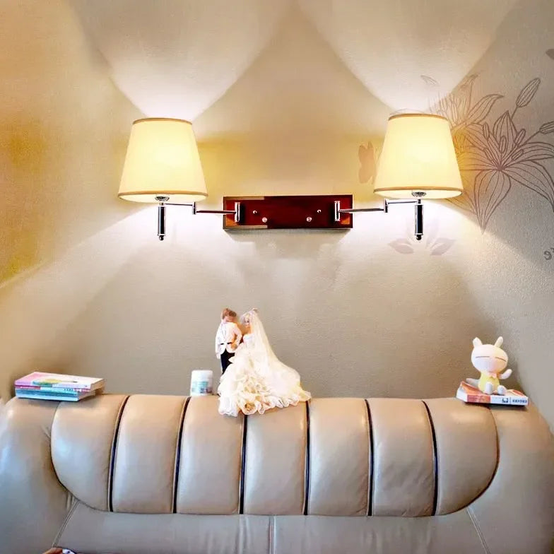 Applique da Parete a Due Luci Regolabile per Camera