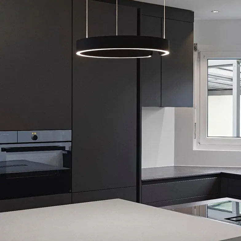 Lampadario Anelli LED Dimmerabili Design Moderno in Metallo Nero per Sala da Pranzo