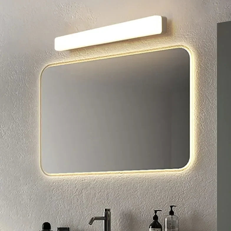 Applique Bagno Moderno Bianco in Acrilico Impermeabile