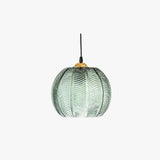 Lampadario in Vetro Vintage con Disegno Verde Intagliato