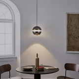 Lampadario in Metallo con Design Sferico Moderno