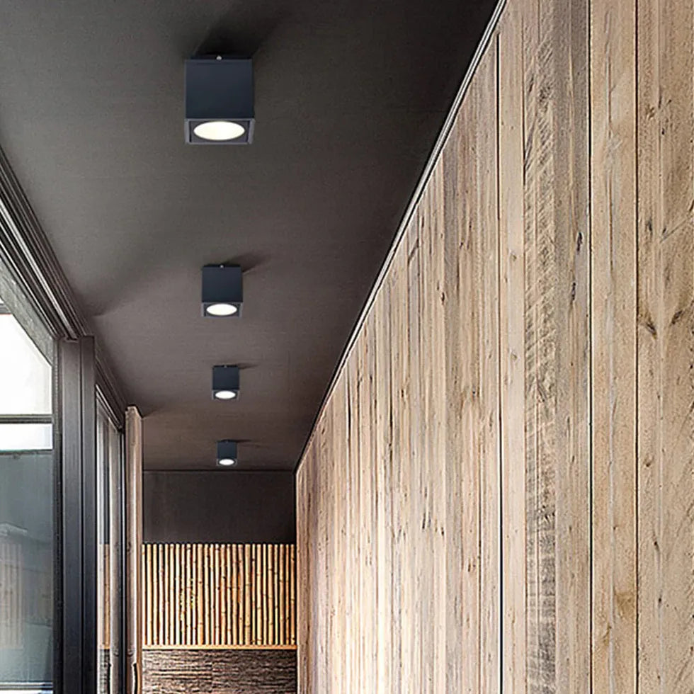 Plafoniera per Corridoio a Energia Solare e Impermeabile