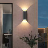 Applique LED Solare Up Down Moderna in Metallo Nero per Esterno