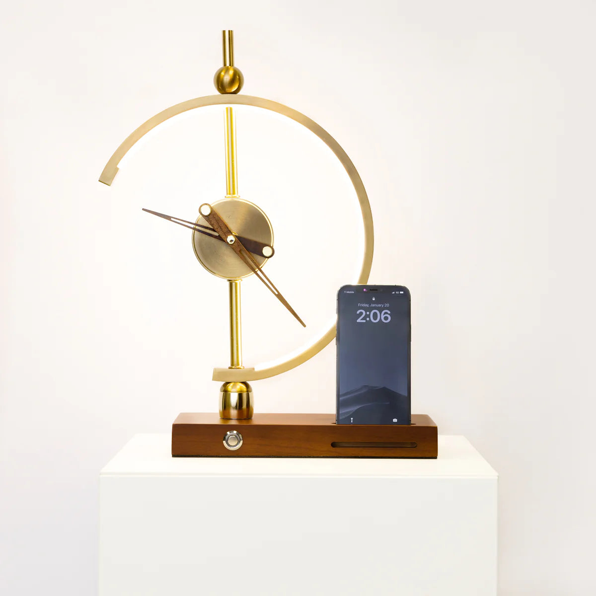 Lampada di orologio con ricarica wireless