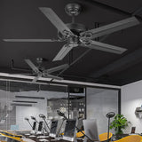 Ventilatore a soffitto moderno in ufficio nero