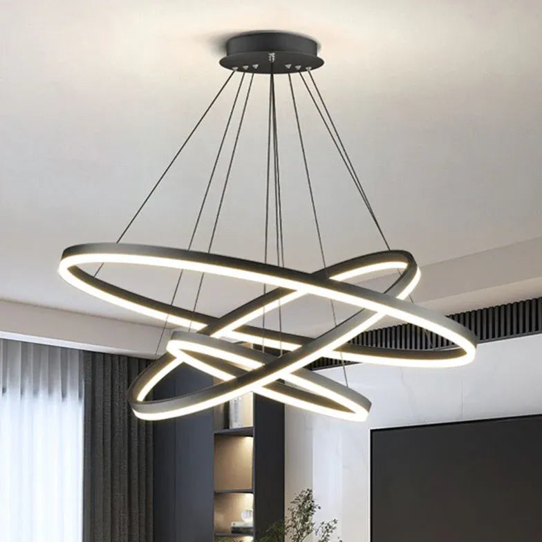 Lampadario moderno grande Anelli neri eleganti