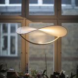 Lampadario Bianco Artistico Ad Arco Irregolare