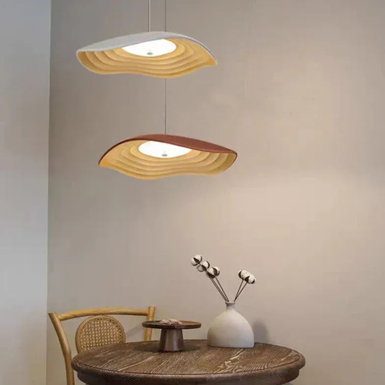 Wavy Lampshade Resin Modern Dining Pendant Light