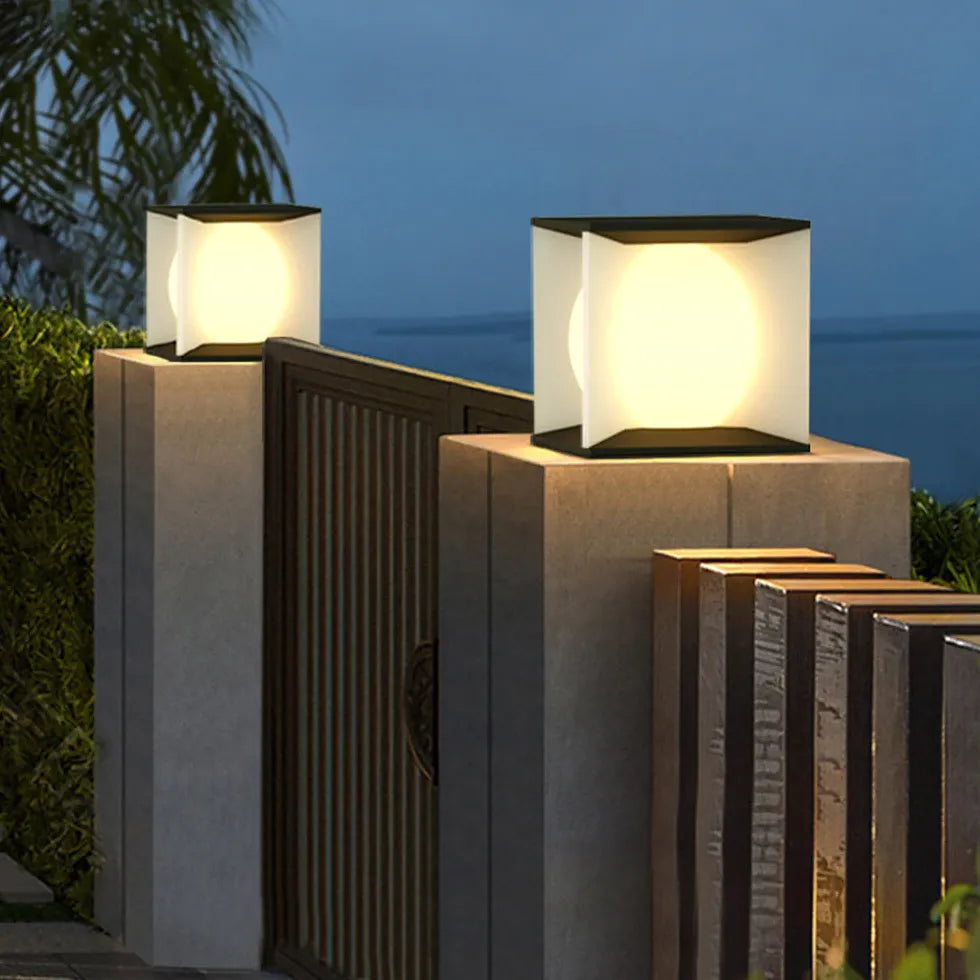 Cube Globe Solar Fence Pillar Lights