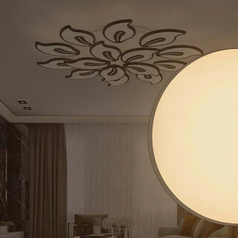 Lampadario Elegante Salotto Fiori Bianchi Decorazioni Raffinate