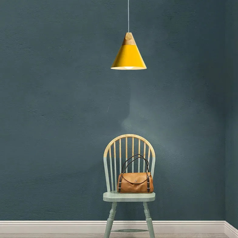 Lampadario in Legno Moderno per Sala da Pranzo