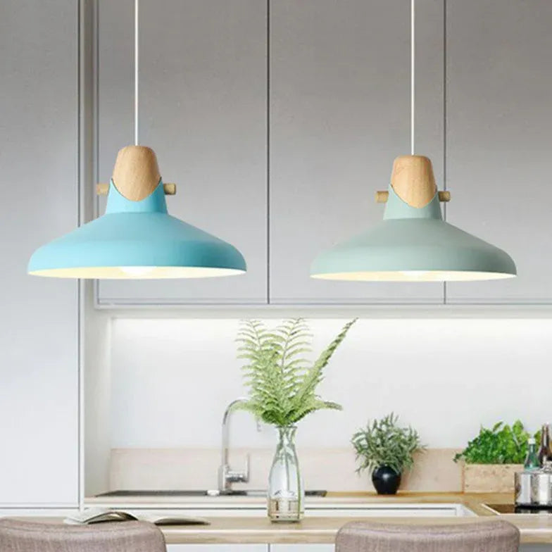 Cucina Lampadari Moderni con Paralumi Gialli