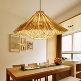 Lampadario design vintage con ombrello in rattan