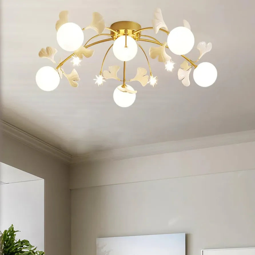 Lampadari Dorati Moderni Creazioni di Design Elegante