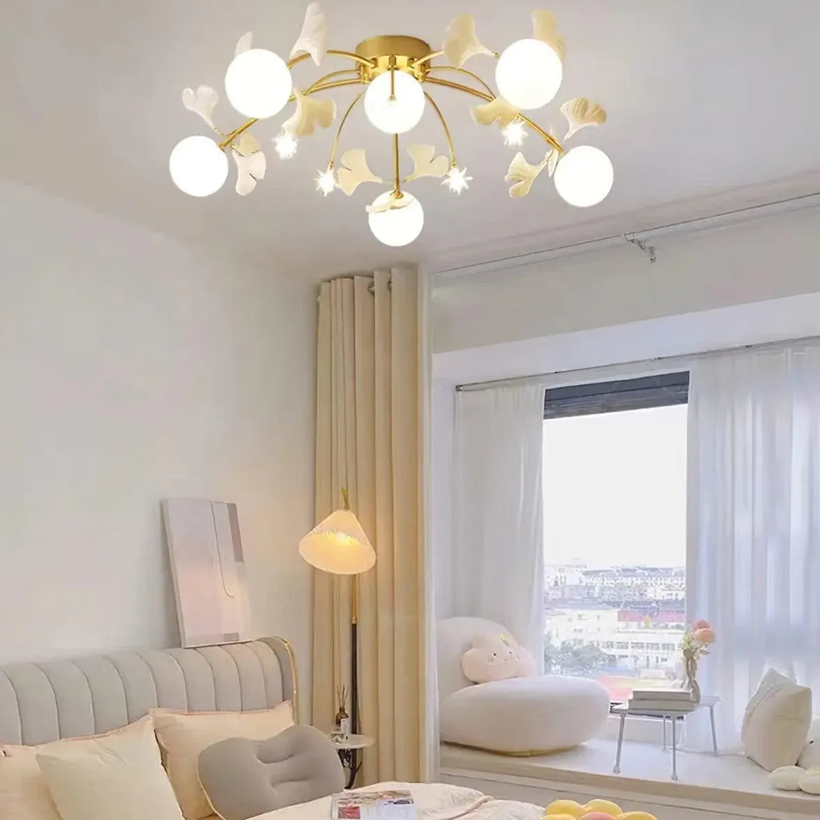 Lampadari Dorati Moderni Creazioni di Design Elegante