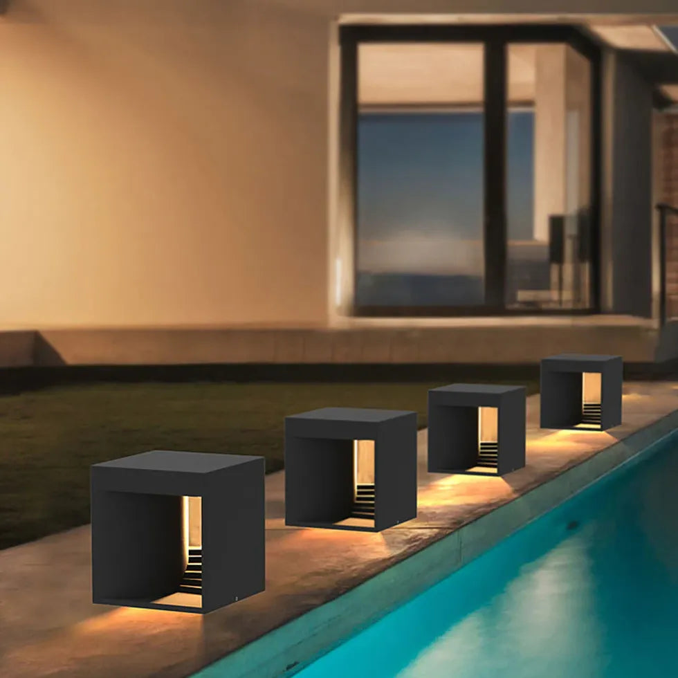 Contemporary Cube Step Outdoor Floor lamps