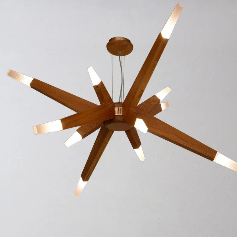 Lampadario in legno vintage Design e luminoso