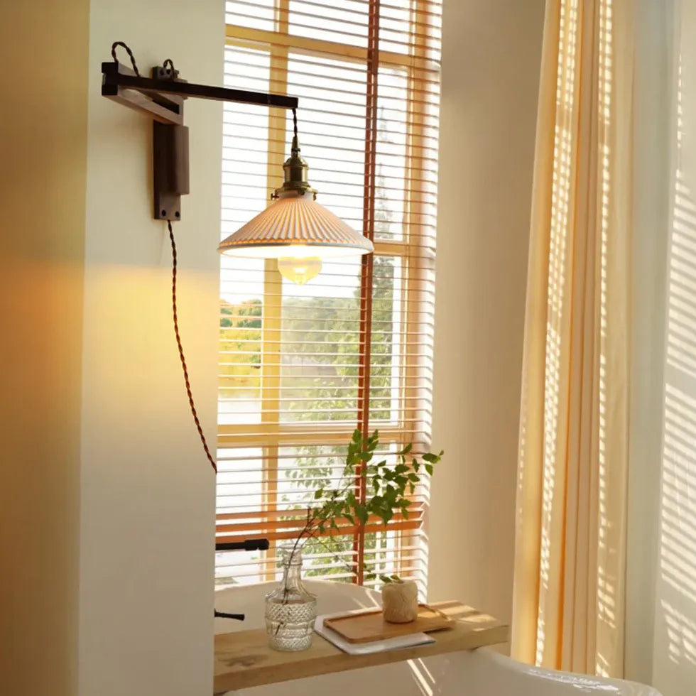 Appliques in Vetro Regolabili in Noce