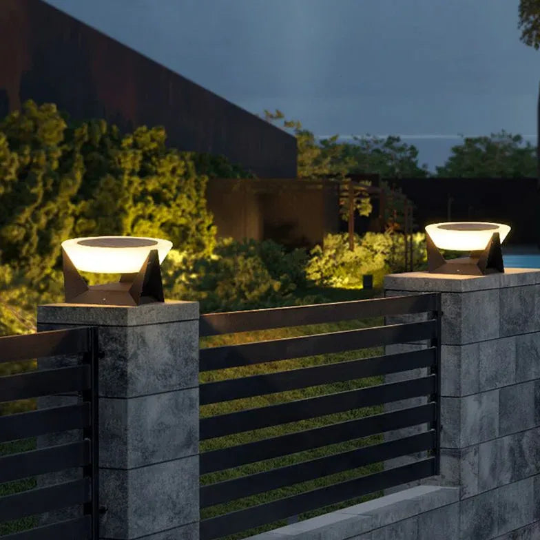 Geometric Design Solar Outdoor Pillar Lights