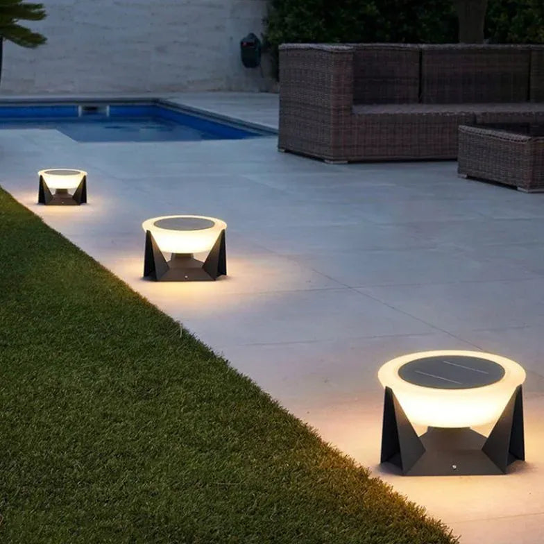 Geometric Design Solar Outdoor Pillar Lights