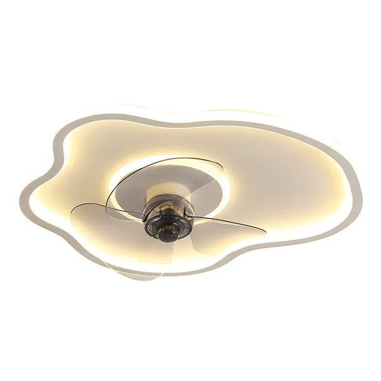 Ventola del soffitto a forma irregolare con luce