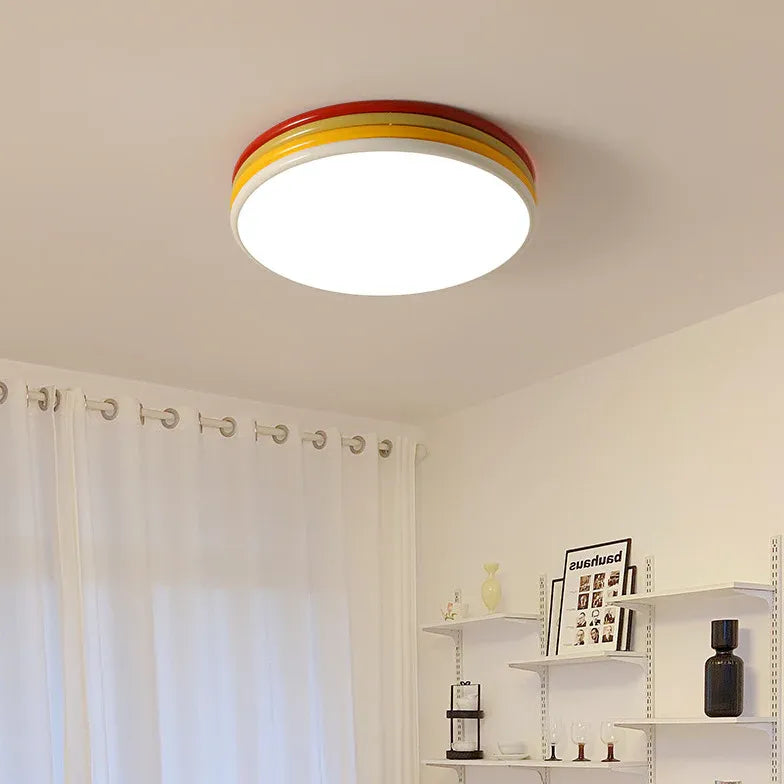 Lampada da soffitto colorata design moderno elegante