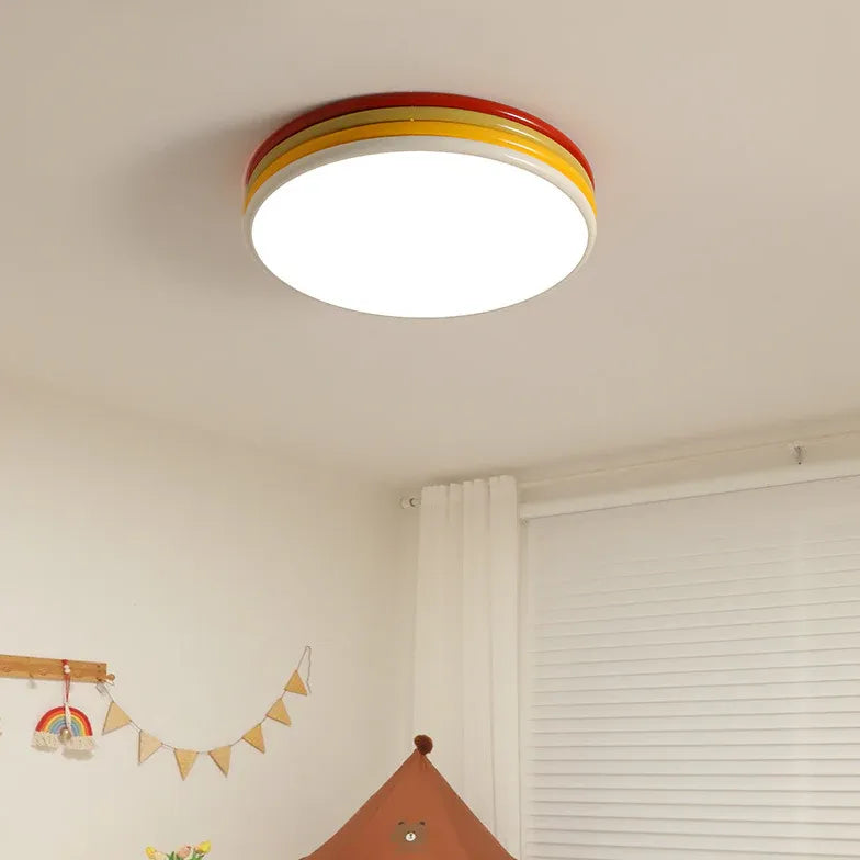 Lampada da soffitto colorata design moderno elegante