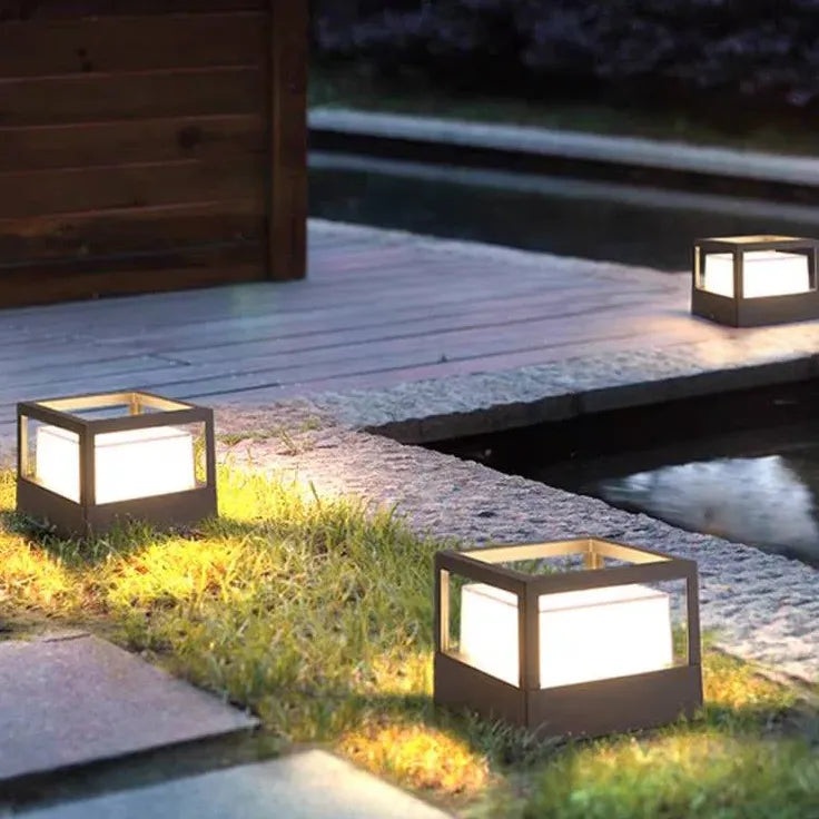 Dimmable Solar Black Outdoor Pillar Lights