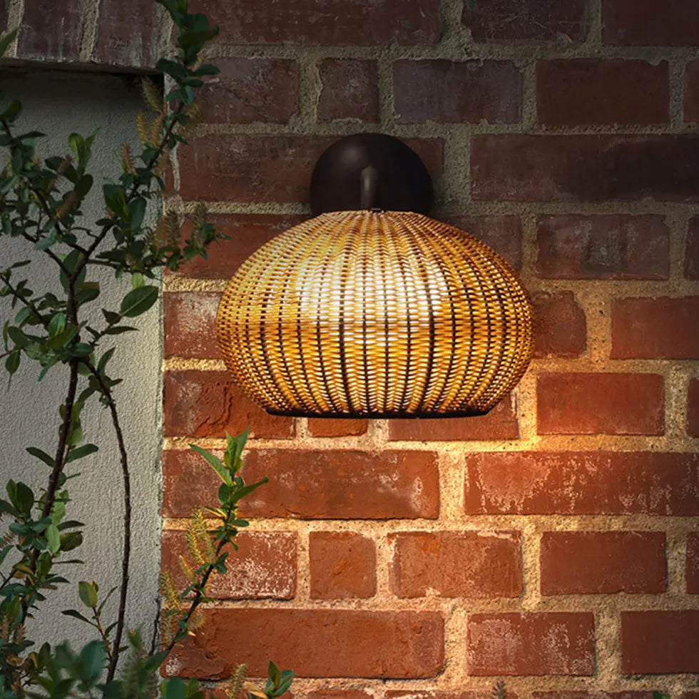 Luci esterne da incasso stile rattan