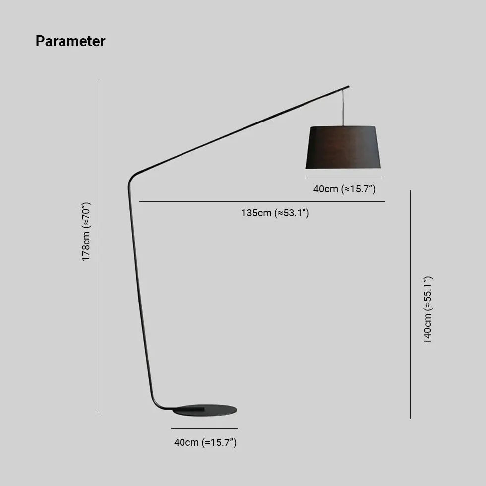 Grande lampada da pavimento ad arco nero