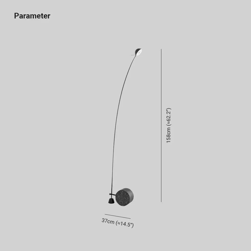 Piccola lampada a pavimento arcuata moderna minimalista