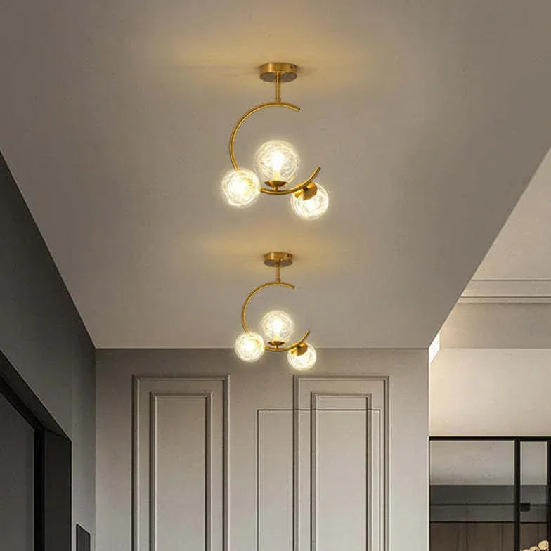 Lampadario Sfere Bianche Design Elegante e Moderno