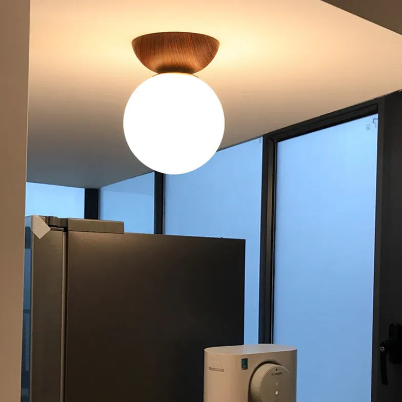 Lampadari per corridoio lungo con sfere di vetro